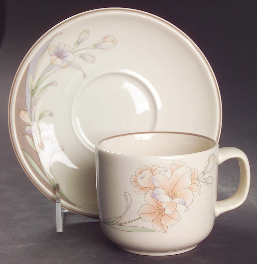 Aventura Flat Cup & Saucer Set by Noritake-1