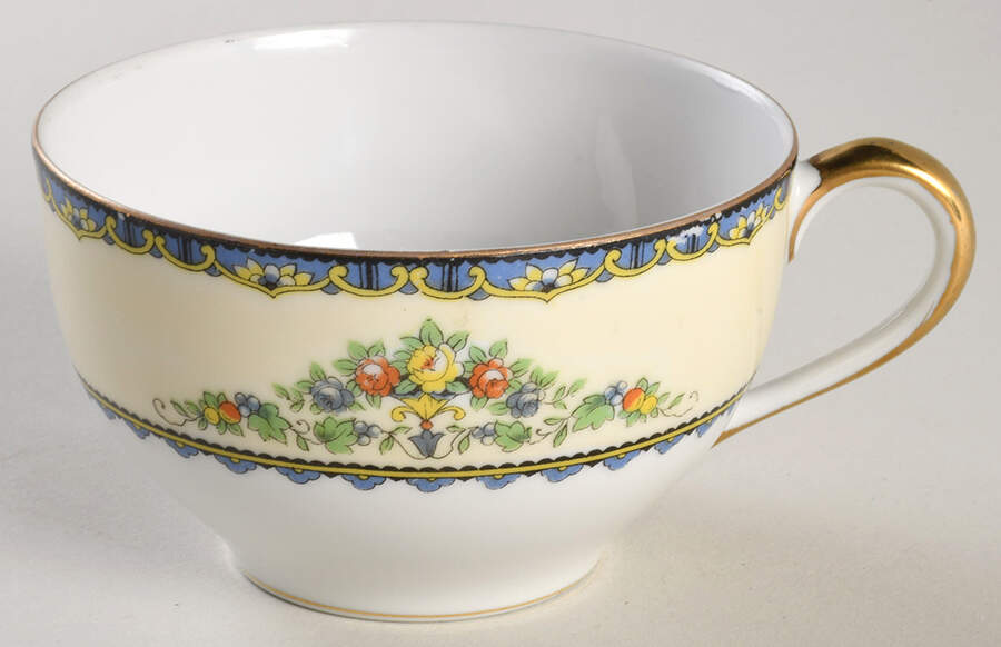 Avril Oversized Cup by Noritake-1