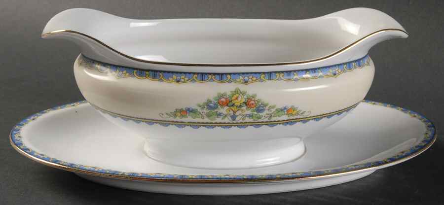 Avril Gravy Boat with Attached Underplate by Noritake-1