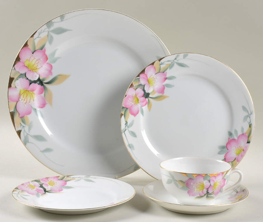 Azalea 5 Piece Place Setting by Noritake-1
