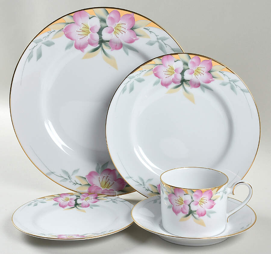 Azalea 5 Piece Place Setting by Noritake-1