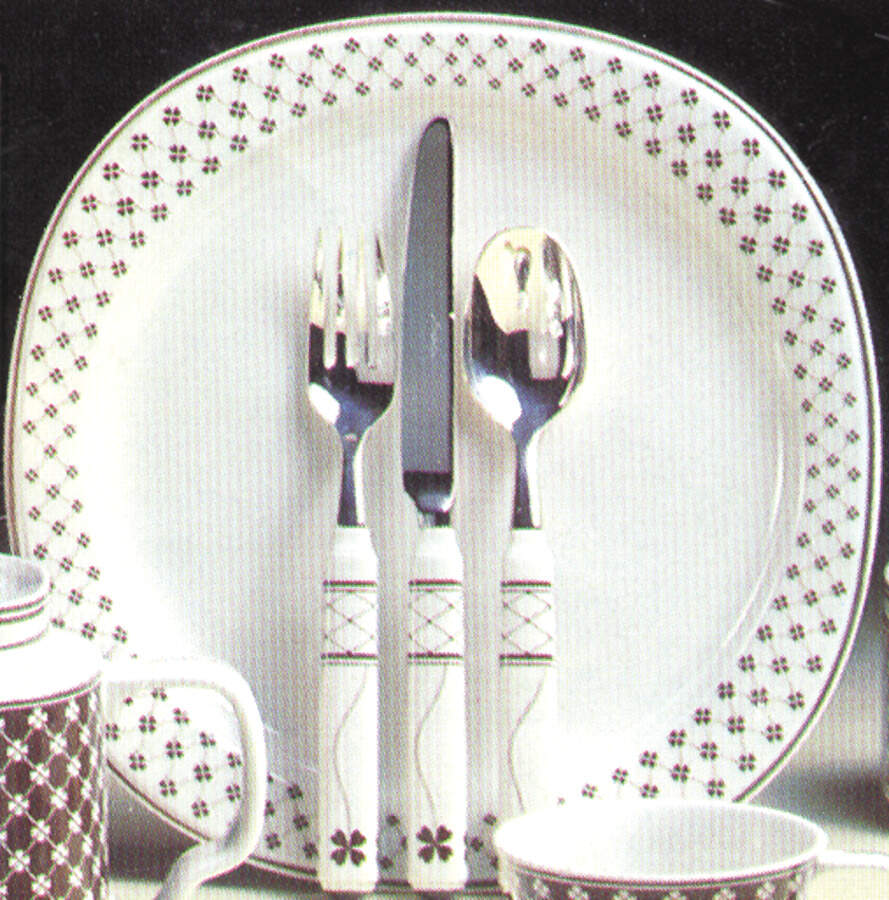 B318 Dinner Plate by Noritake-1