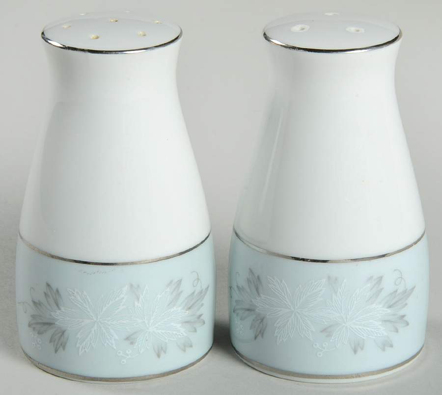 Balboa Salt & Pepper Set by Noritake-1
