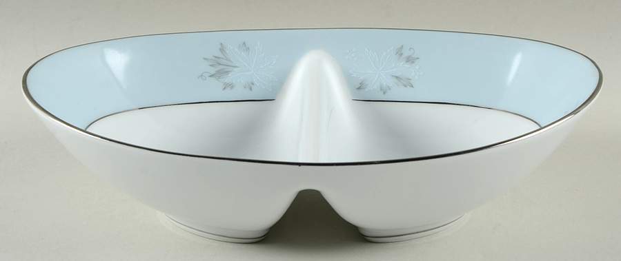 Balboa 10" Oval Divided Vegetable Bowl by Noritake-1