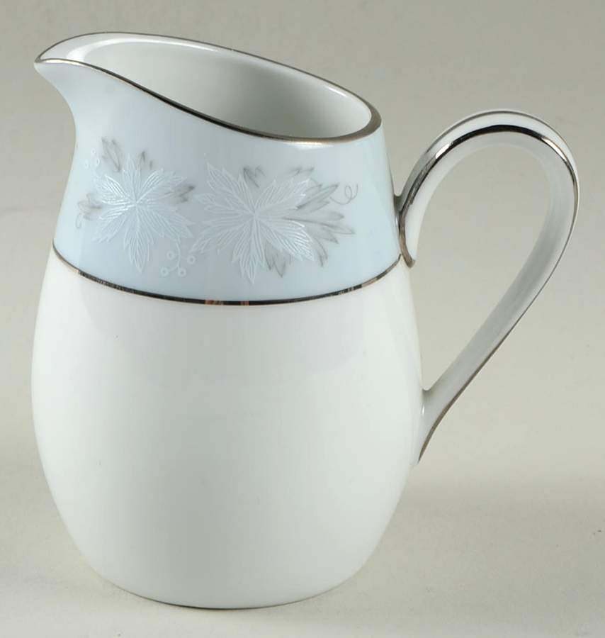 Balboa Mini Creamer by Noritake-1