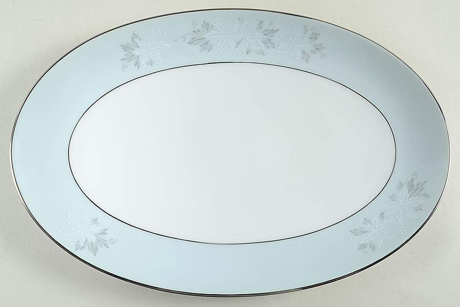 Balboa 12" Oval Serving Platter by Noritake-1