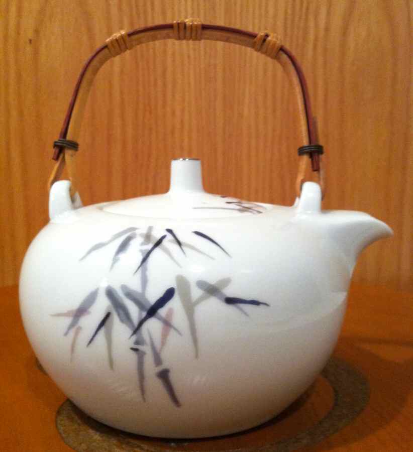 Bamboo Teapot & Lid with Removable Top Handle by Noritake-1
