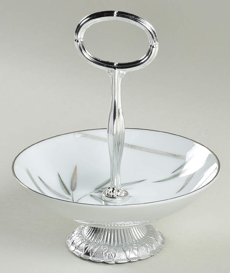 Bambina 6"-7" Handled Footed Nut Dish HC by Noritake-1