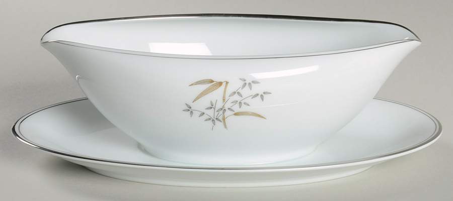 Bamburg Gravy Boat with Attached Underplate by Noritake-1
