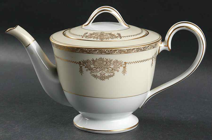 Bancroft Teapot & Lid by Noritake-1