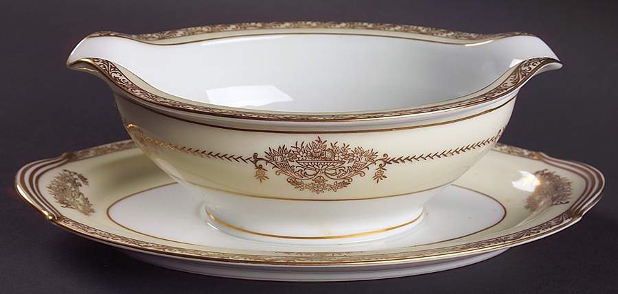 Bancroft Gravy Boat with Attached Underplate by Noritake-1