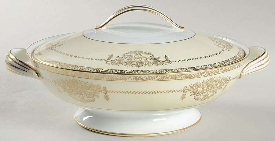 Bancroft Round Covered Vegetable by Noritake-1