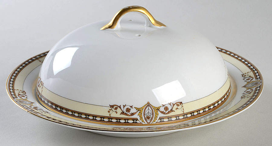 Bancroft Muffin Dish & Lid by Noritake-1