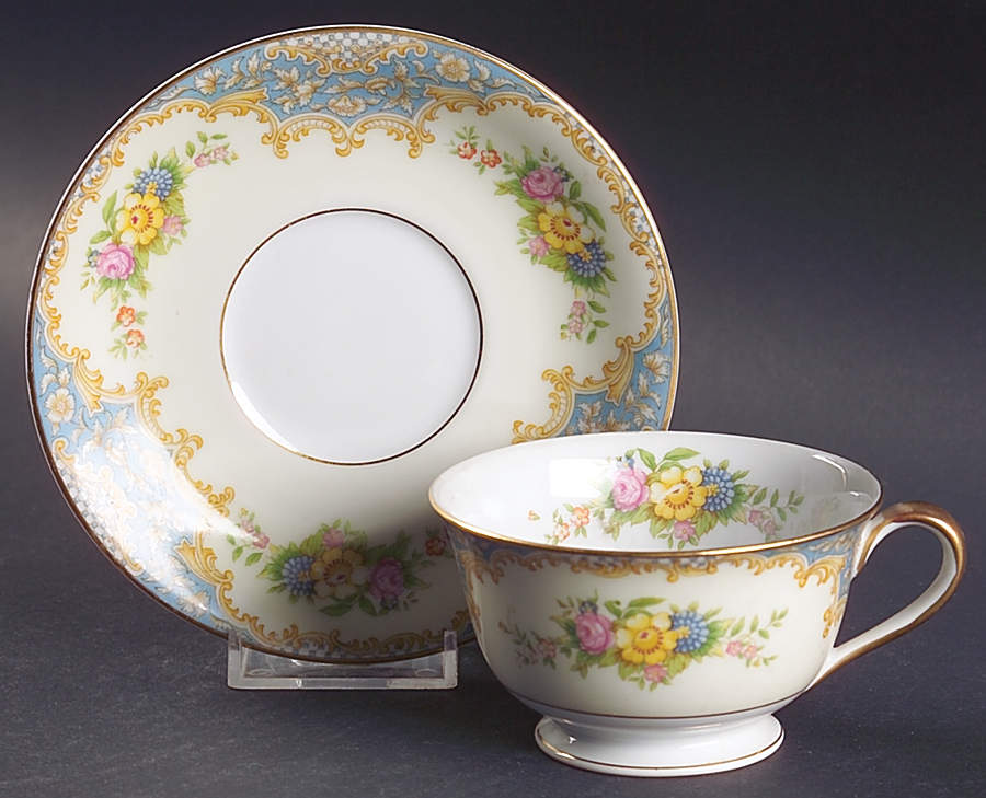 Bantry Footed Cup & Saucer Set by Noritake-1