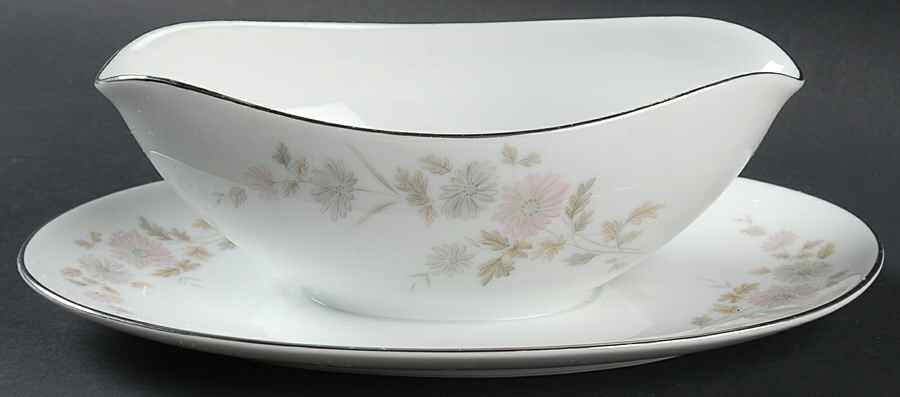 Barbara Gravy Boat with Attached Underplate by Noritake-1