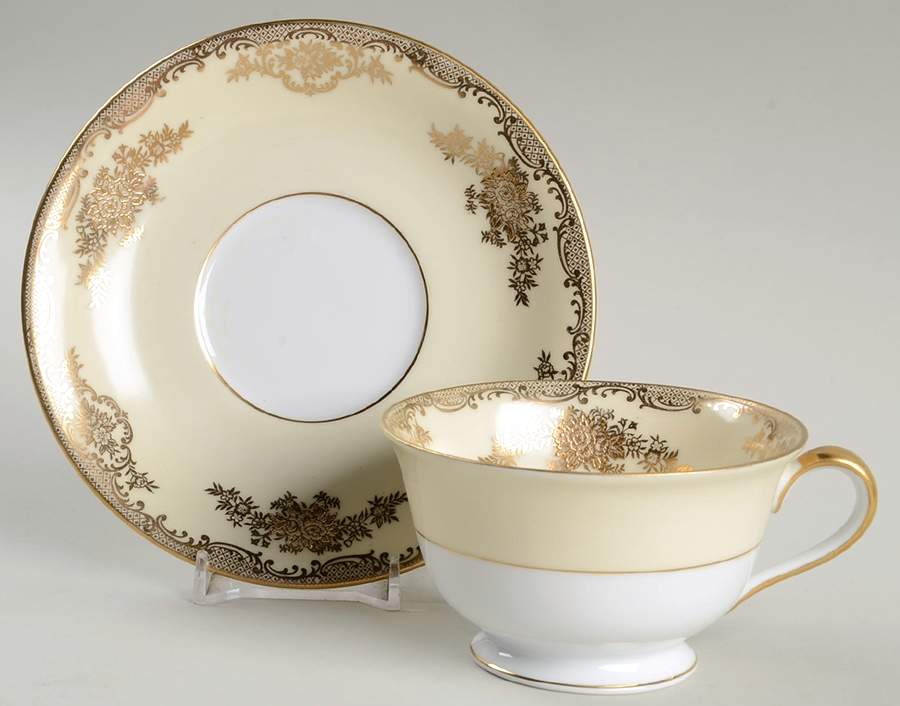 Barbizon Footed Cup & Saucer Set by Noritake-1