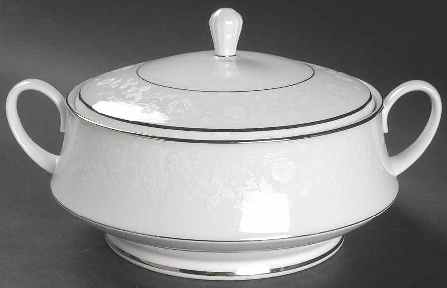 Baroness Round Covered Vegetable by Noritake-1