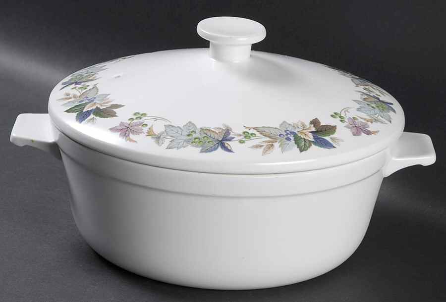 Barossa 2 Qt Round Covered Casserole by Noritake-1