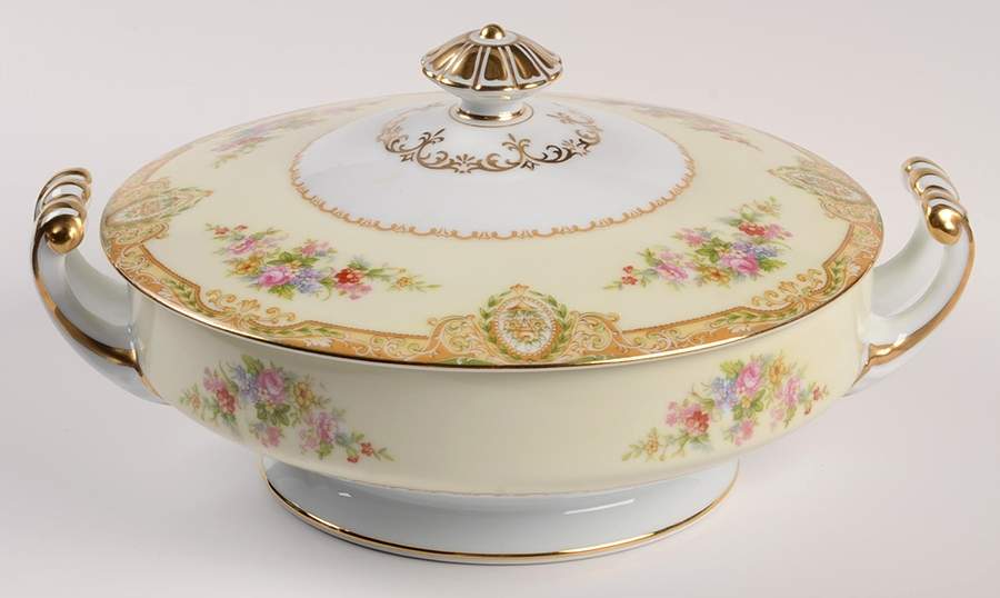 Barrick Round Covered Vegetable by Noritake-1