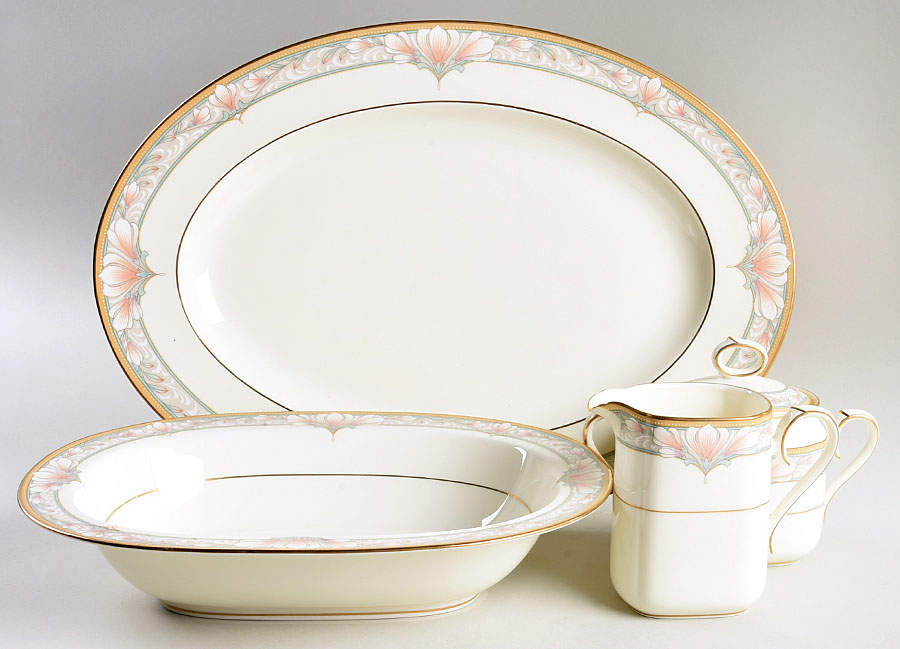 Barrymore 5 Piece Hostess Set by Noritake-1