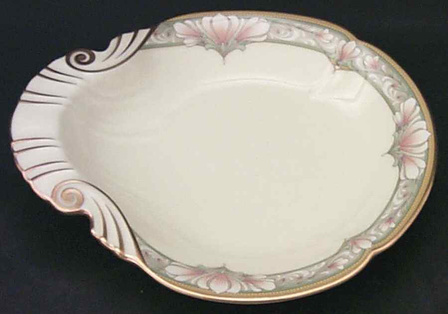 Barrymore Shell Shaped Dish by Noritake-1
