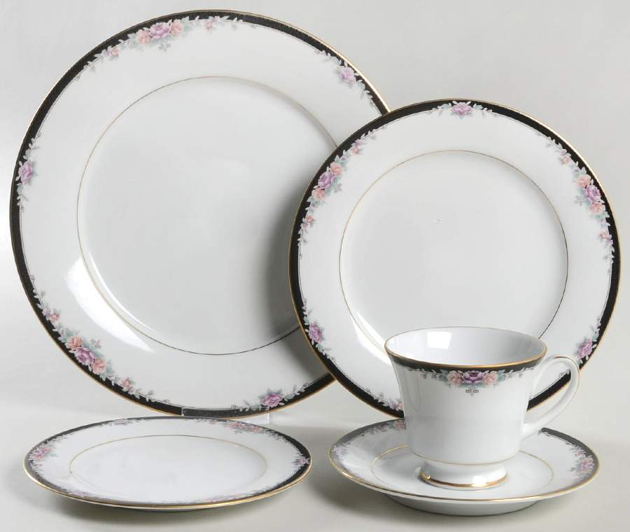 Belle Empress 40 Piece Estate Set by Noritake-1