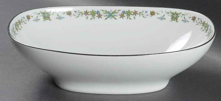 Beguine 10" Oval Vegetable Bowl by Noritake-1
