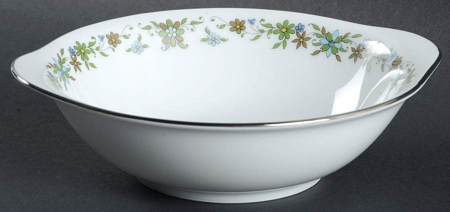 Beguine Lugged Cereal Bowl by Noritake-1