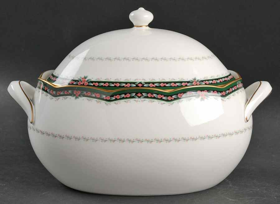 Belcourt Oval Covered Vegetable by Noritake-1