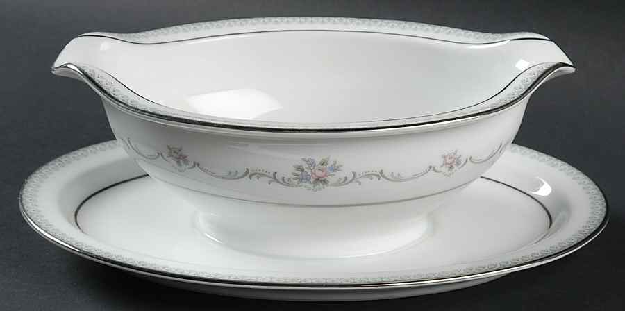 Belfort Gravy Boat with Attached Underplate by Noritake-1