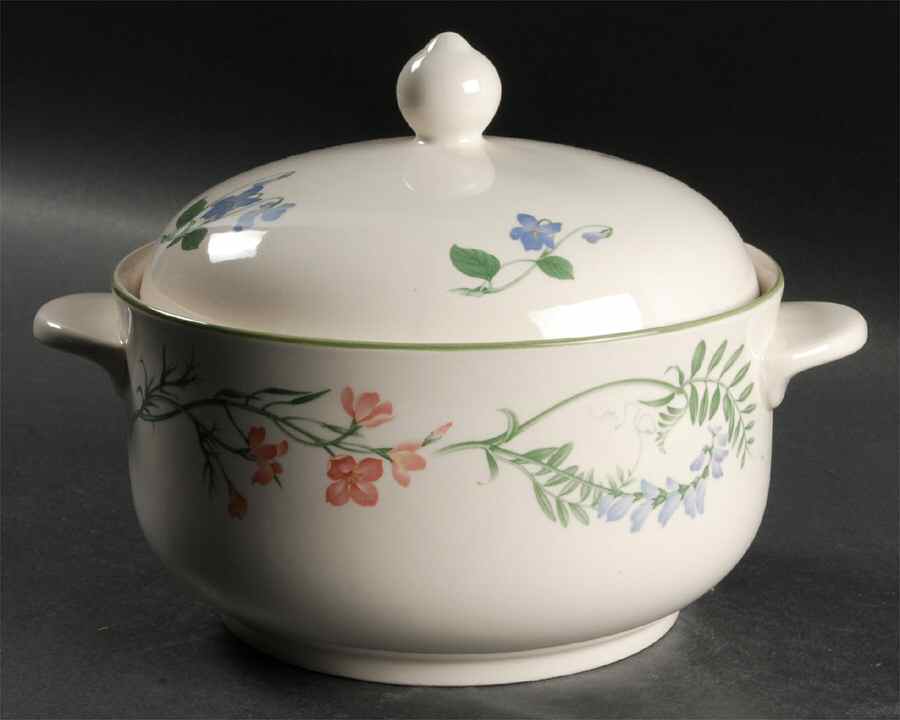 Belgravia Round Covered Vegetable by Noritake-1