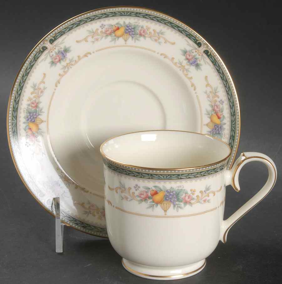 Bellcrest Footed Cup & Saucer Set by Noritake-1