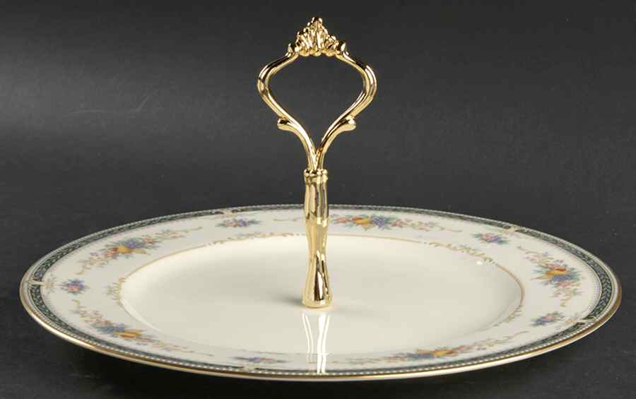 Bellcrest Round Serving Plate with Handle (DP) by Noritake-1