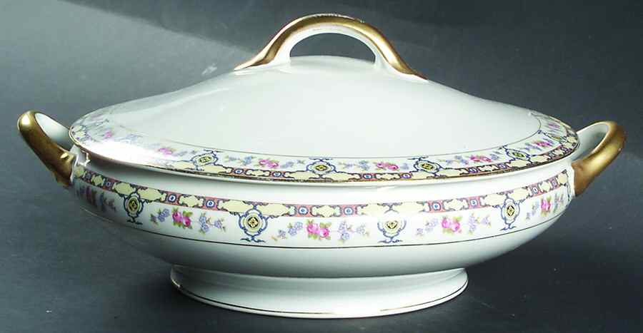Bellefonte Round Covered Vegetable by Noritake-1