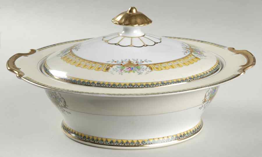 Belmaison Round Covered Vegetable by Noritake-1