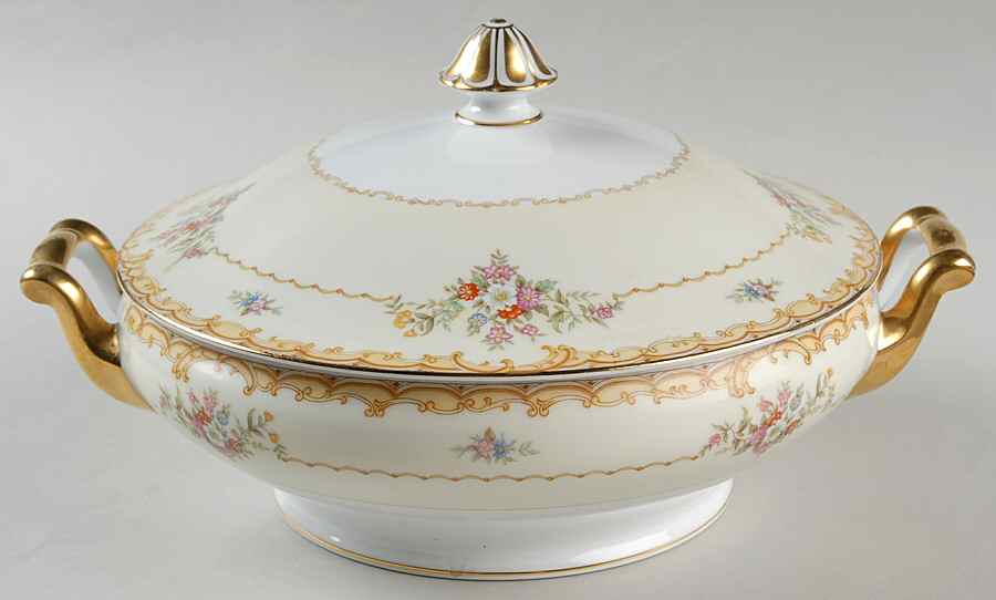 Belvoir Round Covered Vegetable by Noritake-1