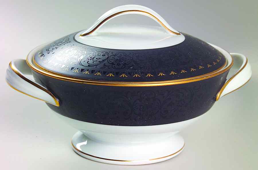 Benedicta Sugar Bowl & Lid by Noritake-1