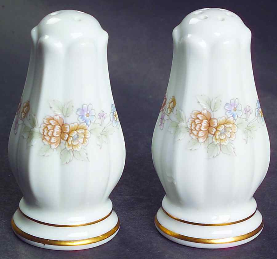 Benita Salt & Pepper Set by Noritake-1
