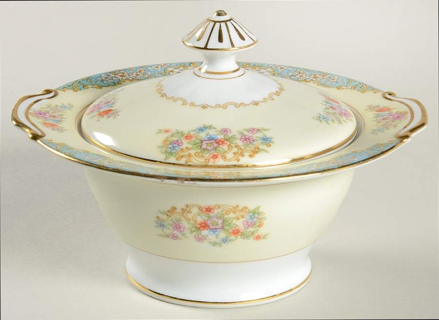 Berenda Sugar Bowl & Lid by Noritake-1