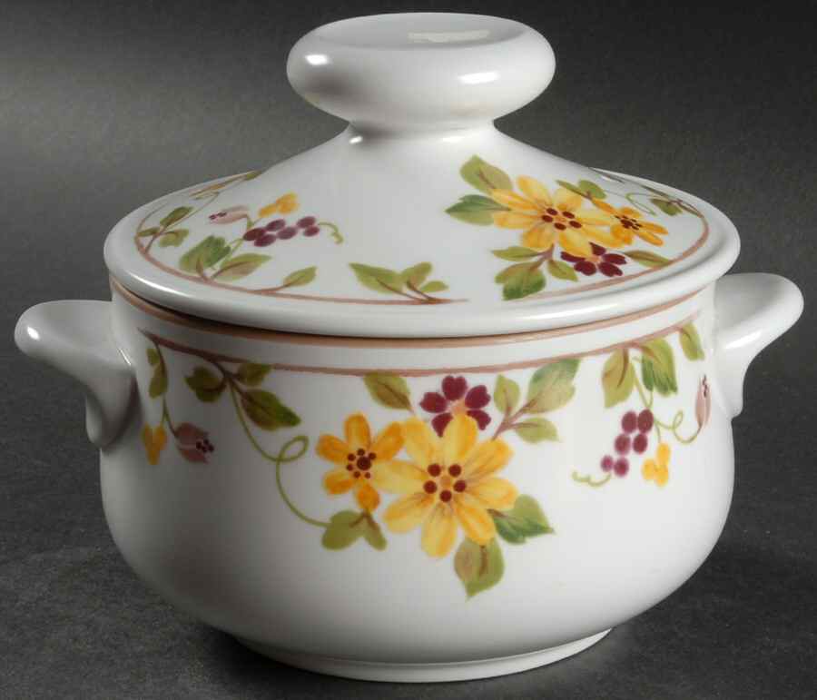Berredin 1.25 Qt Round Covered Casserole by Noritake-1