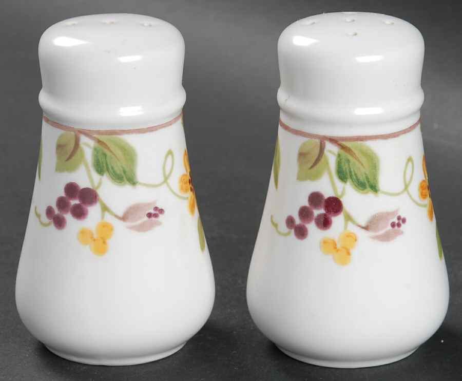 Berredin Salt & Pepper Set by Noritake-1