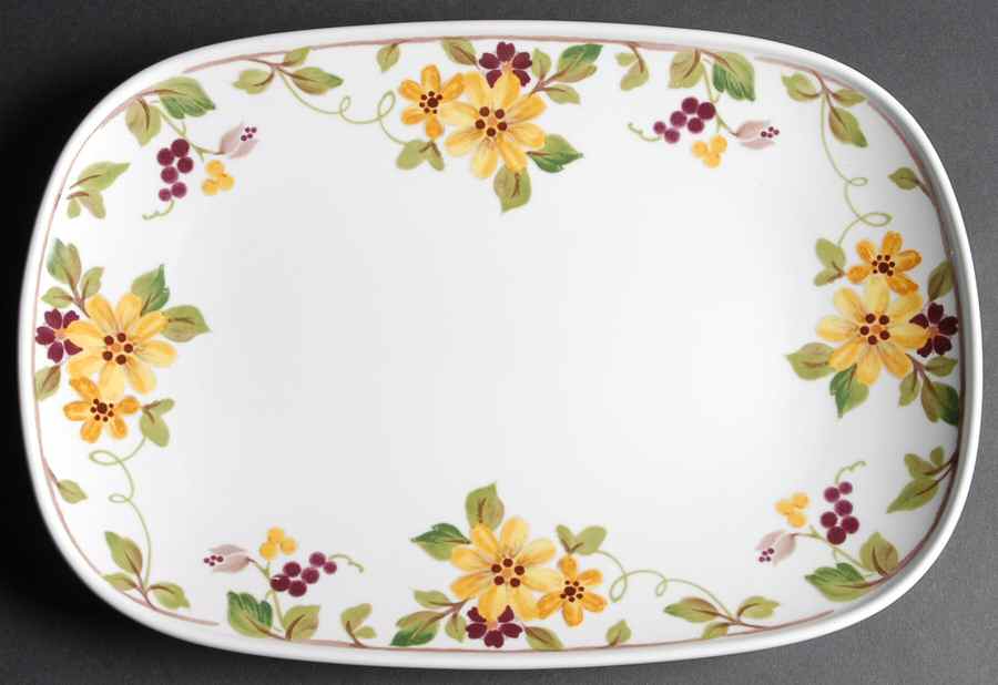 Berredin 15" Oval Serving Platter by Noritake-1