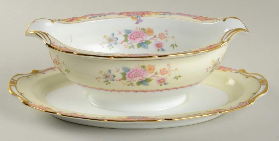 Berwick Gravy Boat with Attached Underplate by Noritake-1