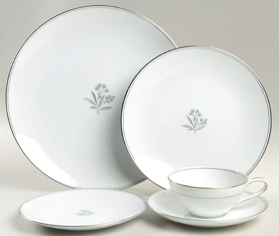 Bessie 5 Piece Place Setting by Noritake-1