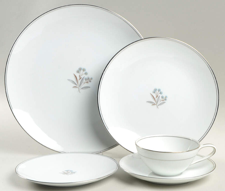 Bessie 40 Piece Estate Set by Noritake-1