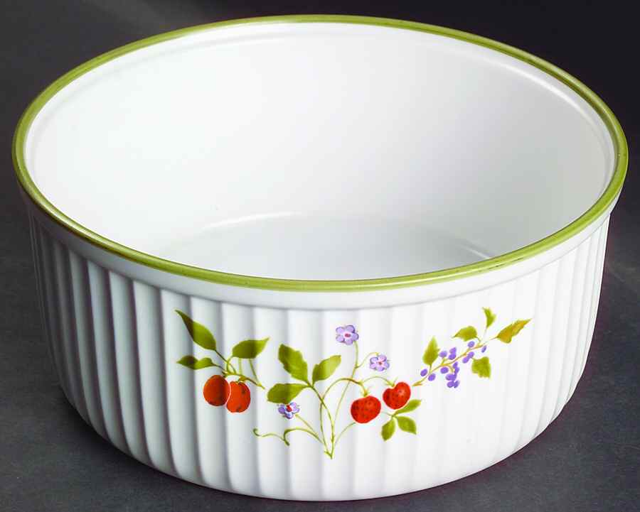 Berries 'n Such 9" Souffle by Noritake-1
