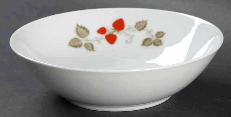 Berry Time Coupe Cereal Bowl by Noritake-1