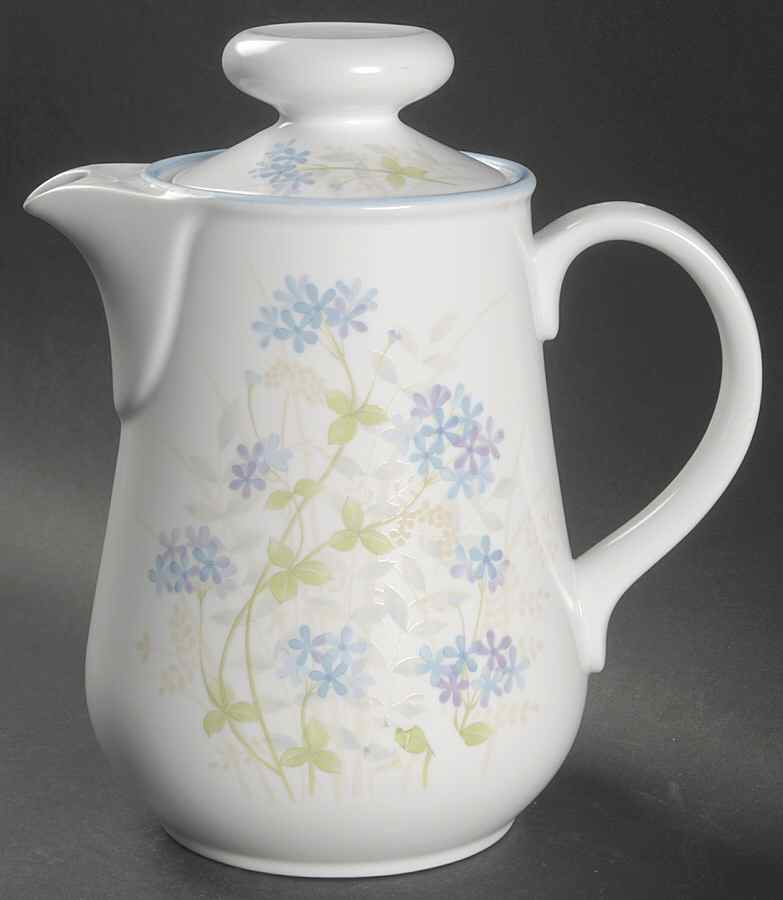 Bewitch Coffee Pot & Lid by Noritake-1