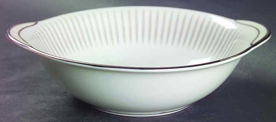 Biarritz Lugged Cereal Bowl by Noritake-1