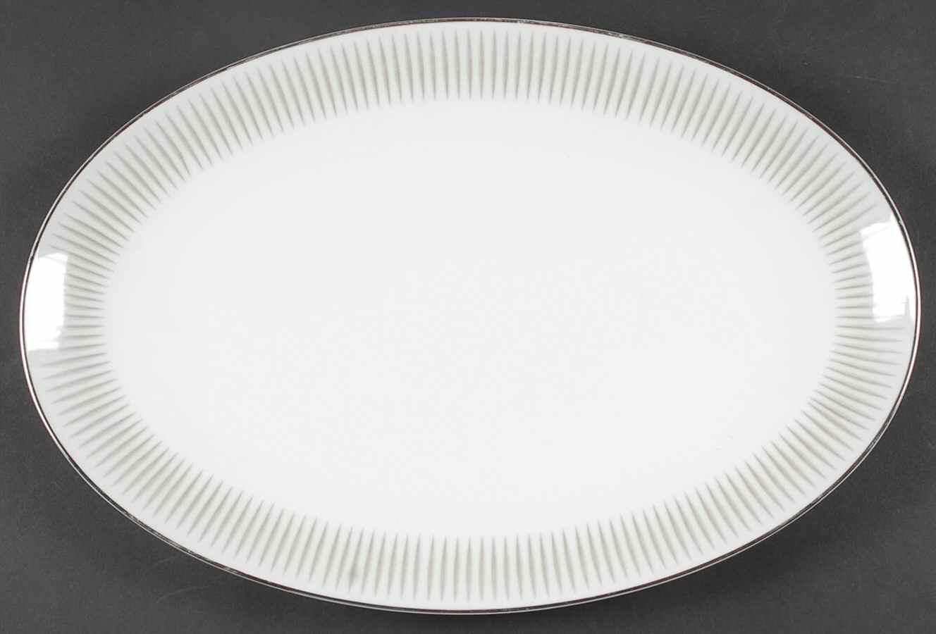 Biarritz 16" Oval Serving Platter by Noritake-1